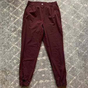 Lulu Lemon jogger.